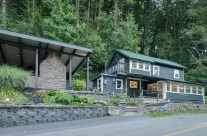 Image of PENN STATE Country Creek Cottage w\/ Hot Tub - ON Spring Creek and 7 miles to PSU