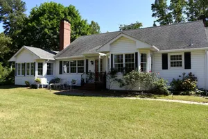 Image of Little Creek Hideaway - Privacy and Perfect Family Getaway.