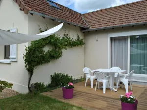 Image of Charmante maisonnette avec jardin, proche des châteaux de la Loire et de Tours - FR-1-381-230
