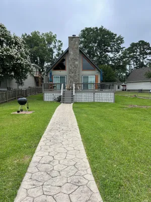 Image of Luxury Lakefront property