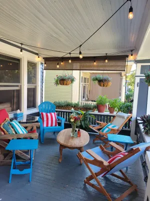 Image of 2 BR + Office Oasis in the Elmwood Village