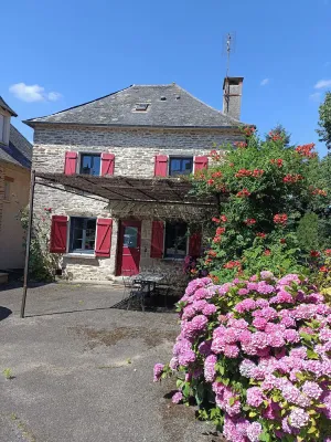 Image of Farmhouse on the heights of Brive, hiking and mushrooms