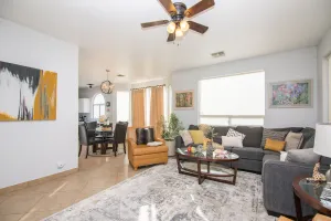 Image of Gorgeous 4BR Home Phoenix - Low Rates!