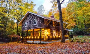 Image of Large Rustic Log Cabin in the Laurel Highlands