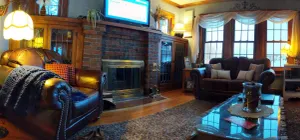 Image of Beautiful Victorian Near Racing, Golfing, Hiking Etc...