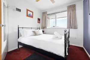 Image of Fitzroy meets Clifton Hill at this Cosy Retreat