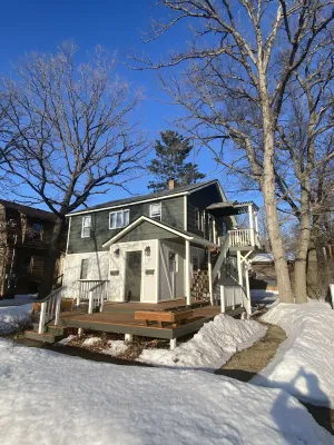 Image of MTB Heritage Parkside Cottage