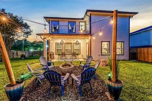 Image of BRAND NEW 2022 🏡w\/King🛌|Bond🔥|15m to✈️ & NASA🚀