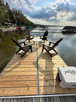 Image of North View Cabins #2 - Cozy 2Bed\/1Ba Cabin with Private Deck on the Lake!