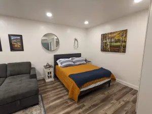 Image of Serene Riverton Studio \/ Mountain Views \/ Hot Tub \/ 22mi to SLC & Ski Resorts