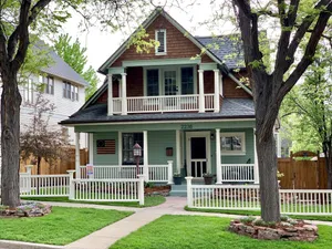 Image of ⬆️ See our video: Walk to Pearl St - 2.5 blocks; Fireplace; Luxurious & Private.