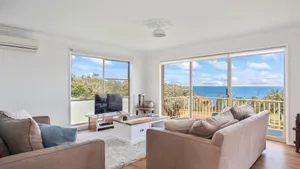Image of Rennies Beach Escape Carinya