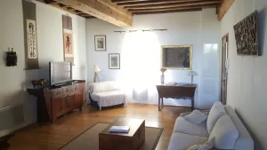 Image of Luxury first floor 4* apartment close to amenities in noted wine village