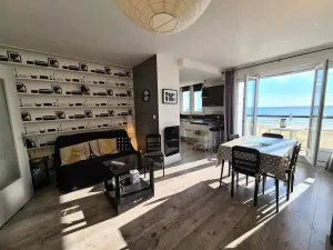 Image of Appartement moderne 3 pièces, 6 couchages, parking, proche plage - FR-1-224C-648