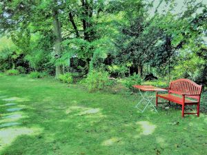 Image of Spacious apartment in a small 50s villa with large garden and fireplace