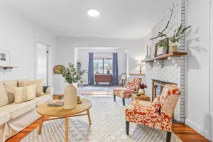 Image of Delightful DT Bungalow, Walk to Town, Firepit, BBQ, ❤️ of NRG