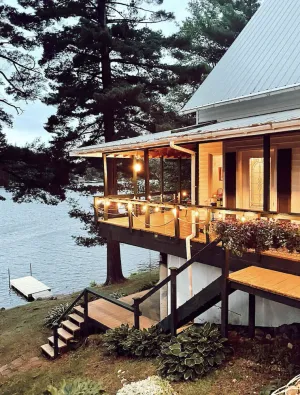 Image of Beautiful Adirondack Region Lakefront Cottage