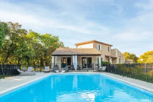 Image of House for rent, in the countryside, private swimming pool in a quiet area