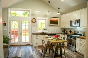 Image of Elegant guest house within walking distance to fabulous downtown Sebastopol