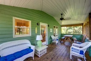 Image of Widgeon's Rest is a bright and cheerful island home in a quiet neighborhood.
