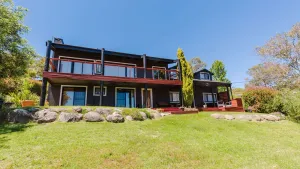 Image of 10 Kanangra Crescent - Entire