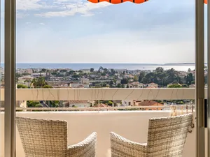 Image of Bright Apt With Balcony And Sea View