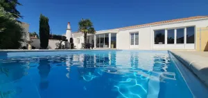 Image of Villa with pool for 14 people, 5 km from beaches.