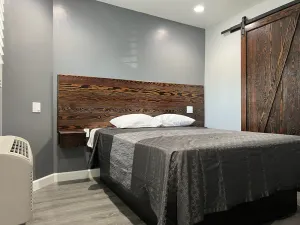 Image of ERTH INN by AGA- Bell Garden