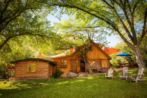 Image of Scenic Creekside Pet Friendly Ranch House with 5 Cabins and Sauna.