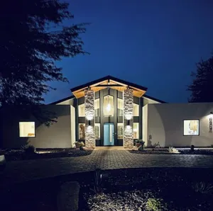 Image of Fantastic Location, Family Friendly, Salt Water Pool in Quiet Neighborhood!