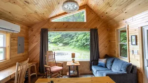 Image of Stunning Cabin\/Mountain Hiking\/National Forest!