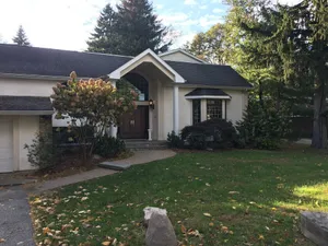 Image of Beautiful 6000 sq ft home 20 min to Boston