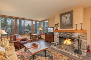 Image of Yampa 2414: The Aspens-Beautiful Sunny 1st Fl Condo-Large Family Rm