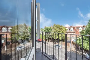 Image of Stylish Apartment 12 Minutes Tube to Oxford Street With Free Wifi and air con