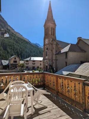 Image of Gîte Neige Cordier - Villar d'Arène center 2 bedrooms and large terrace