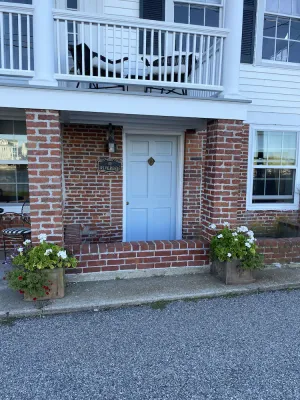 Image of Riverbed, Romantic Waterfront Suite, walk to town<br><br>