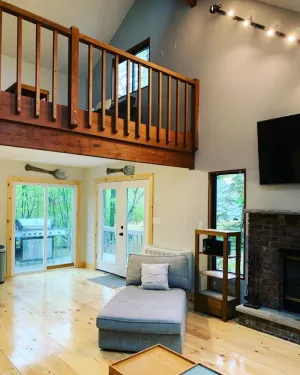 Image of Nice Cabin in the Poconos Mountain (Saw Creek Est)