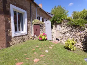 Image of THE ORCHARD FARM