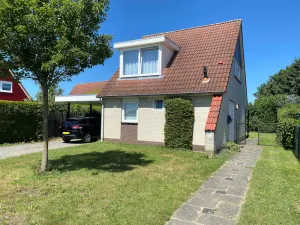 Image of Cosy holiday home in park by the water