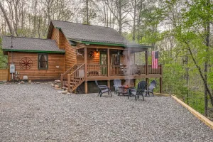Image of Dreamy wooded escape w\/2 decks, resort access, fast WiFi, gas grills, hot tub