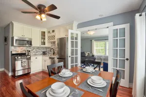 Image of Relax and unwind at Yamhill Flats: Suite 1