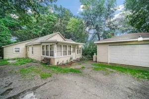Image of HardRock Hideaway - 5br, Cozy, Steps from Casino!