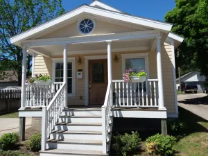 Image of Location, Location, Location! Stay 1 month in Summer...for only
