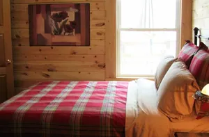 Image of Gorgeous 2 Bedroom on Nelson Lake w\/ Direct to miles of Snowmobile trails