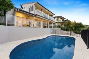 Image of Sorrento Waterfront Retreat,Pool