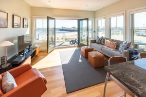 Image of Waterfront and steps  bath + Parking!