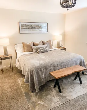 Image of Stylish 5-bedroom home, close access to ski resorts