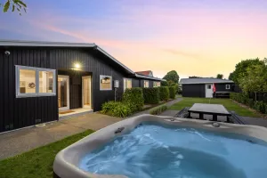 Image of Above Par Golf Course Villa with Hot Tub 4bd3bth