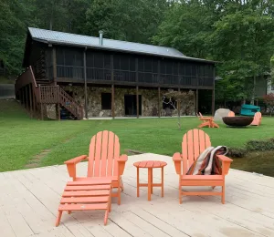 Image of 4 B\/R, Flat Lot, Only a few Steps to the Water, Beautiful Lake Front, Quiet Cove