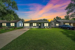 Image of Seaside Serenity at Sylvan Beach Haven!